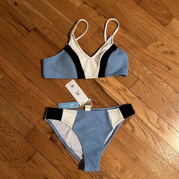 Cupshe two piece bathing suit;